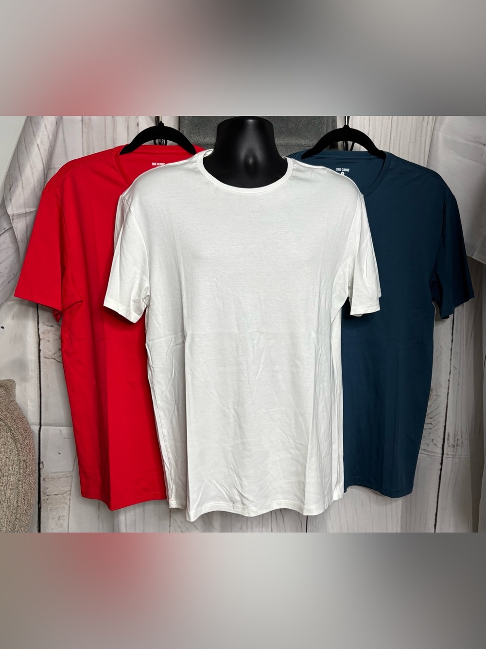 True Classic NWOT Men's Premium 100% Pima Cotton T-Shirt 3-Pack Bundle Medium